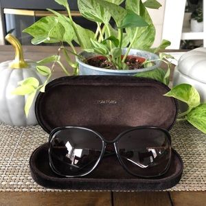 Tom Ford Raquel oversized sunglasses